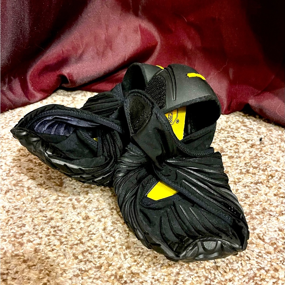 Vibram Black Furoshiki Shoes